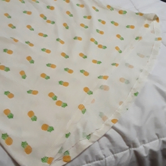 Zoe & Liv Sz XL Pineapple Print Shorts Sleeve Tee Shirt - Picture 7 of 7